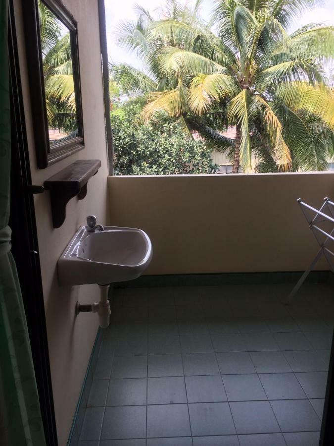 Poon Suk Hotel Kabin Buri Ngoại thất bức ảnh
